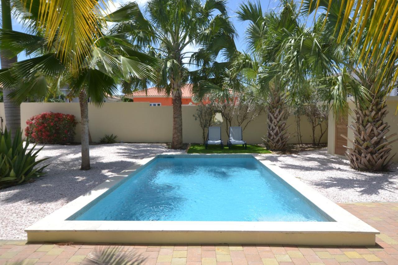 Relex Villa With Private Pool Willemstad Eksteriør billede