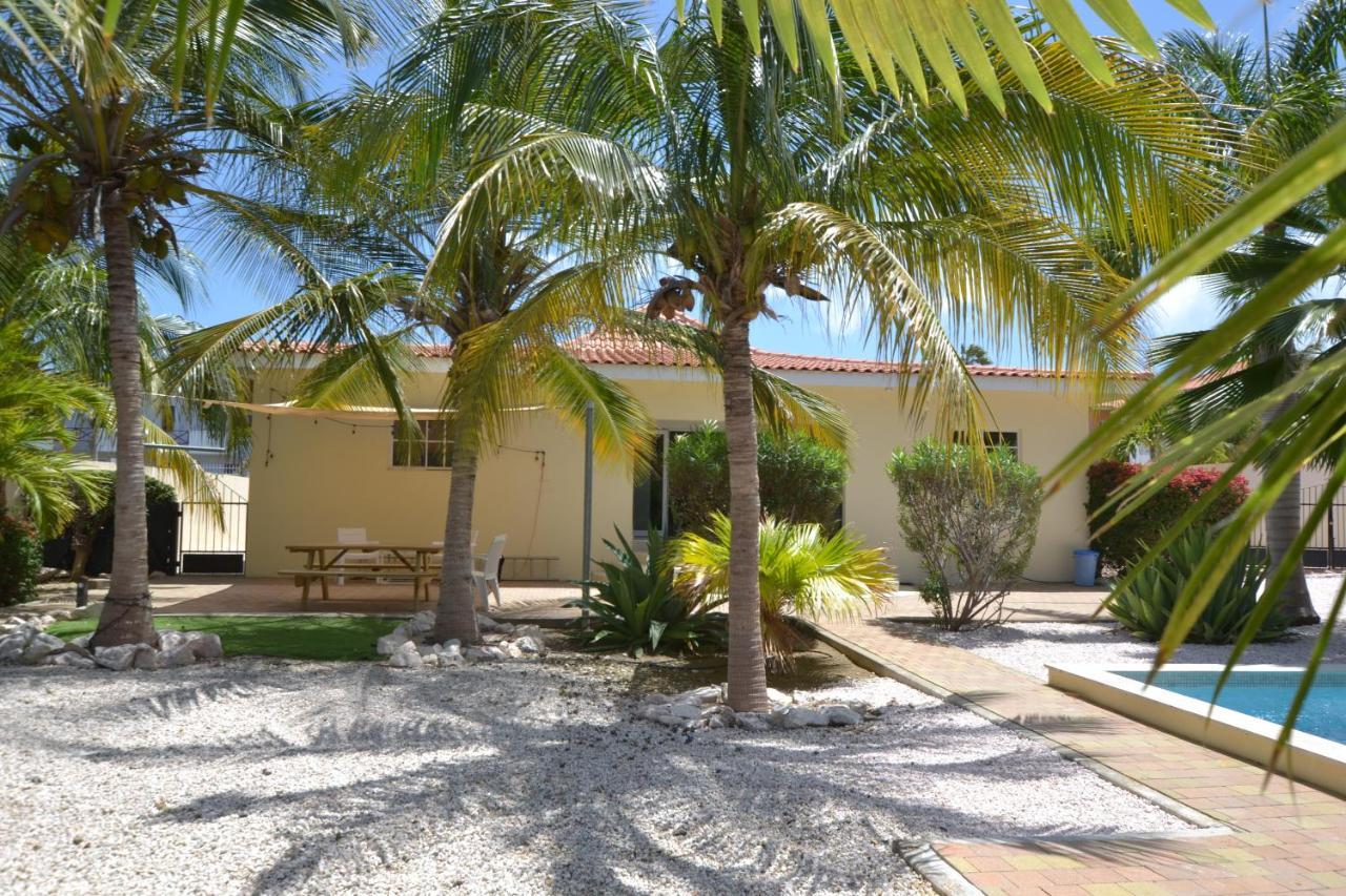 Relex Villa With Private Pool Willemstad Eksteriør billede
